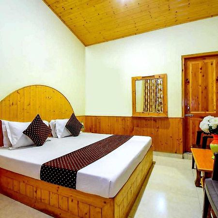 Oyo Flagship 82405 Cochin Villa Маналі Екстер'єр фото