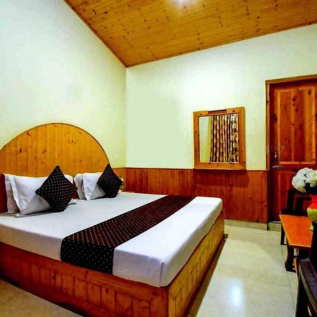 Oyo Flagship 82405 Cochin Villa Маналі Екстер'єр фото