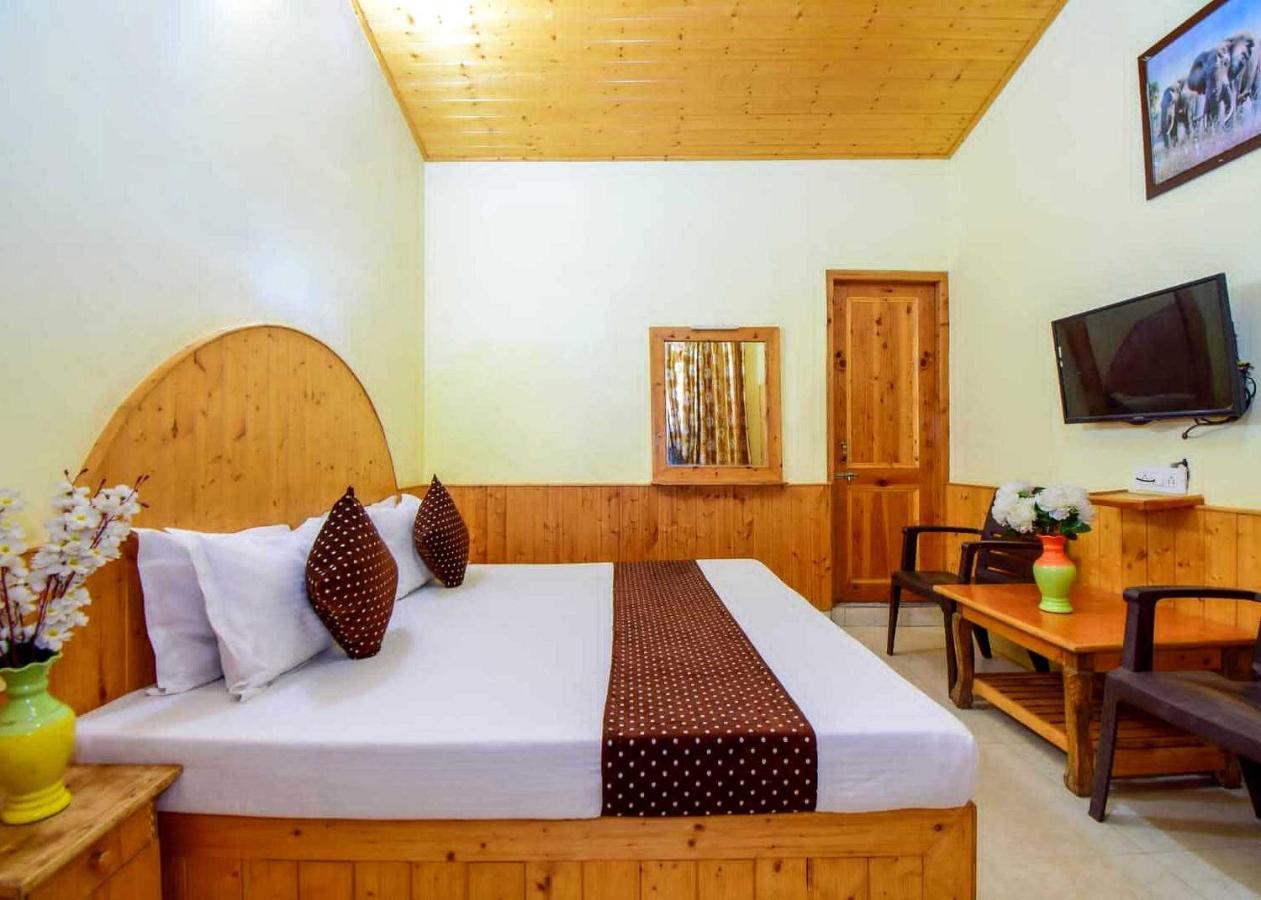 Oyo Flagship 82405 Cochin Villa Маналі Екстер'єр фото