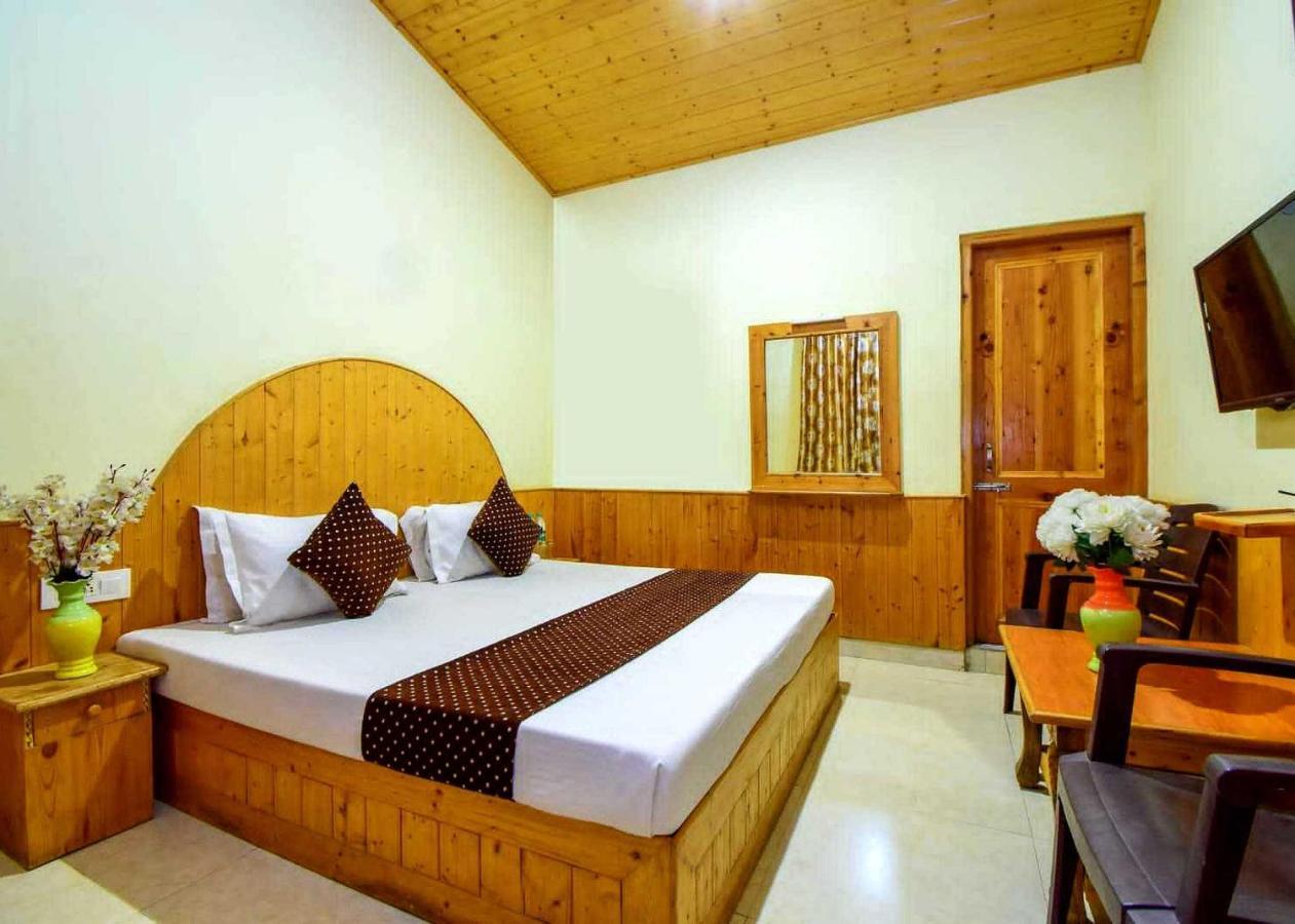 Oyo Flagship 82405 Cochin Villa Маналі Екстер'єр фото
