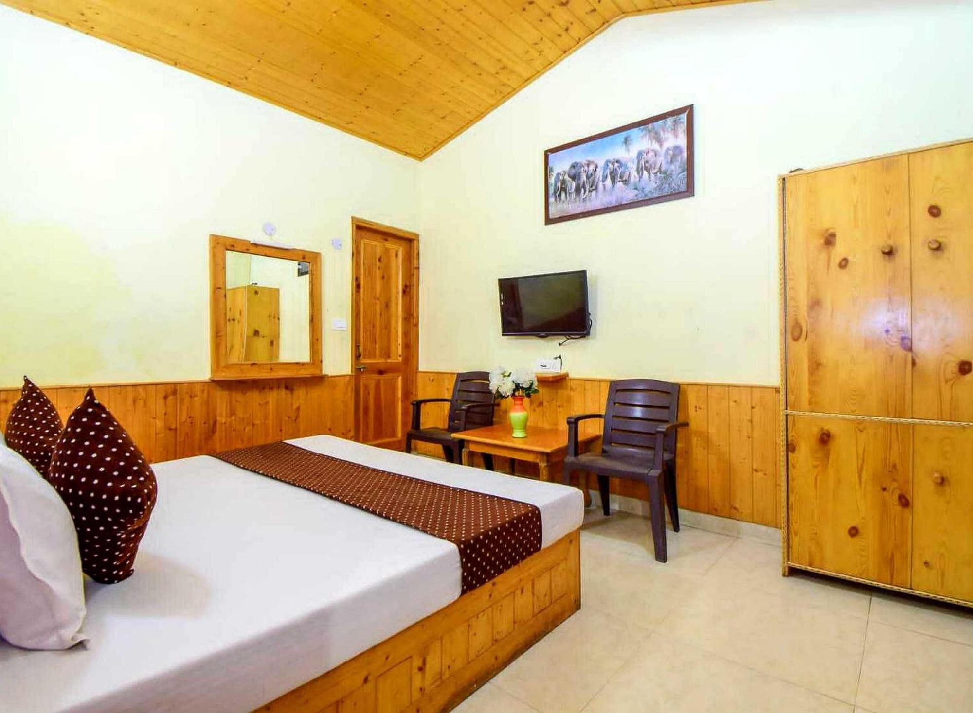 Oyo Flagship 82405 Cochin Villa Маналі Екстер'єр фото